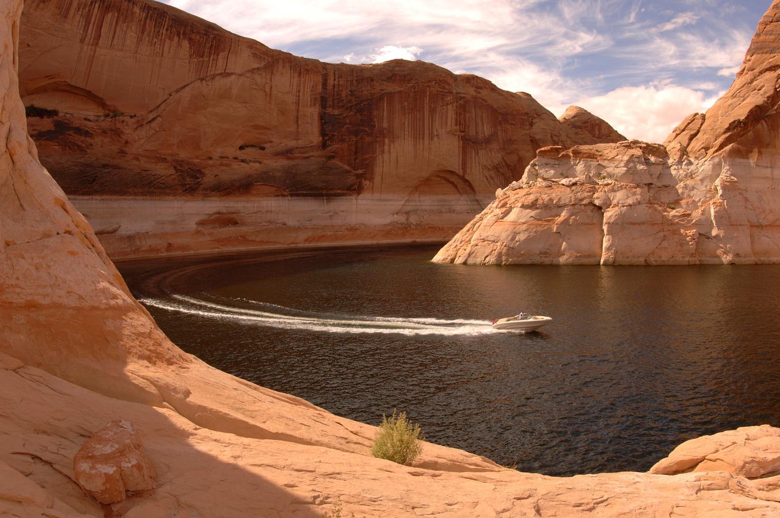 lake-powell-sees-decreasing-levels-as-drought-continues-navajo-times